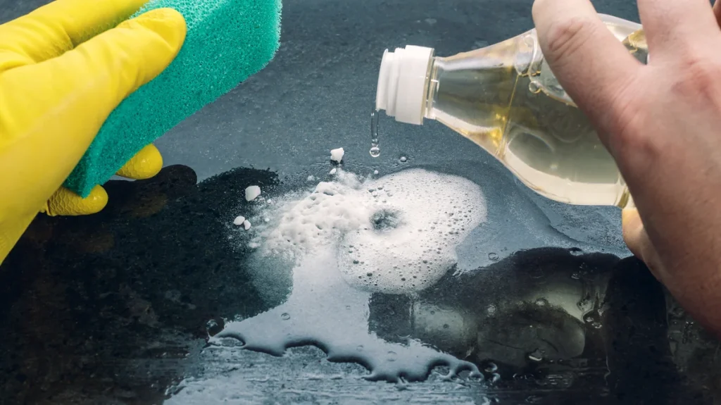 Ni ocat ni soda: tajna čišćenja pećnice bez mrlja