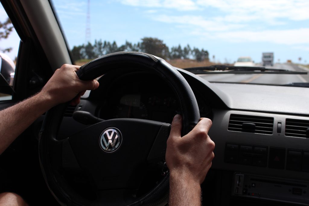 Što slovo p u automobilu s automatskim mjenjačem i kako ga pravilno koristiti