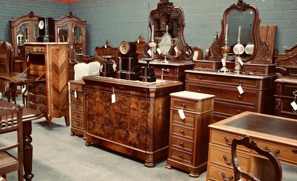 4 komada vintage namještaja i antikviteta koje je, prema stručnjacima, teško pohraniti unatoč svojoj popularnosti