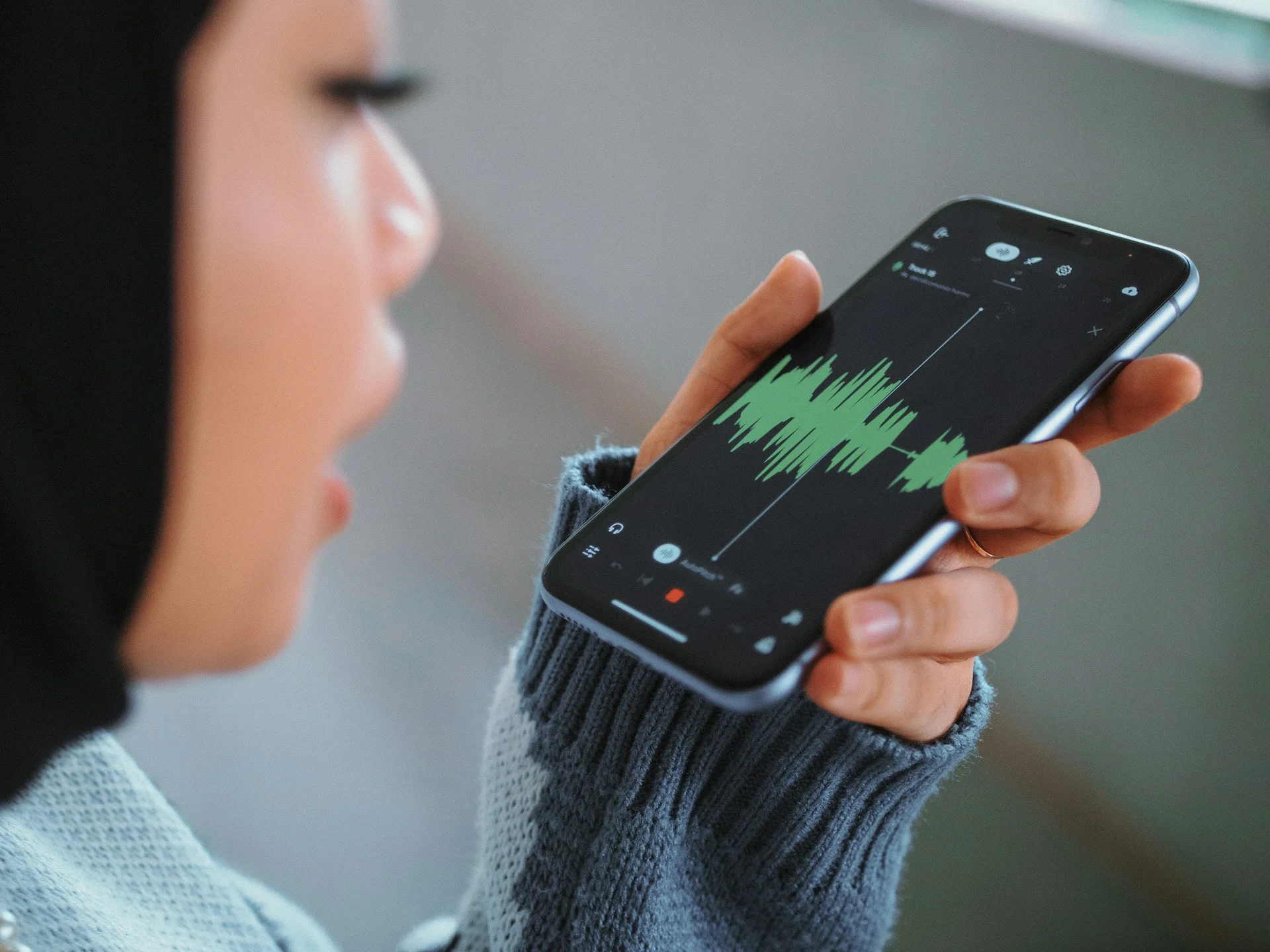 Ako nosite telefon na WC, u ozbiljnoj ste opasnosti: kažu stručnjaci
